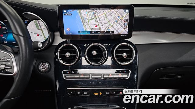 Mercedes-Benz GLC-Class 2021 — photo 20