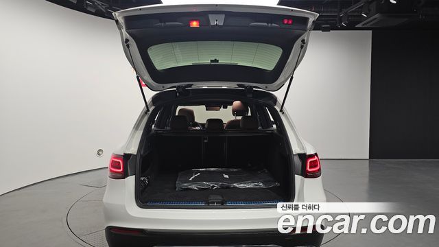 Mercedes-Benz GLC-Class 2021 — photo 26