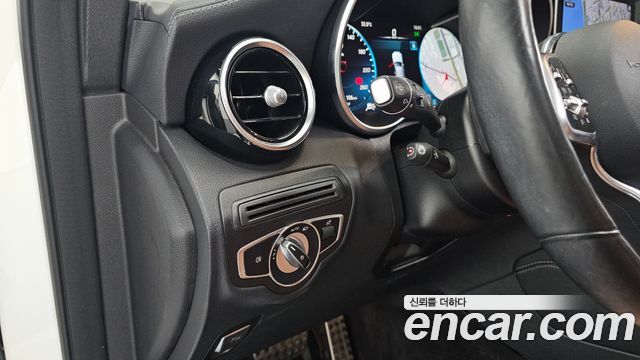 Mercedes-Benz GLC-Class 2021 — photo 29
