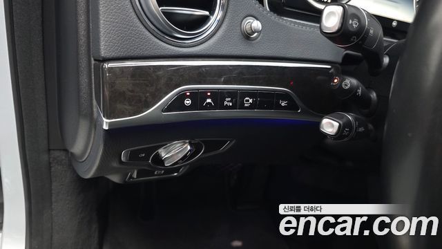 Mercedes-Benz S-Class 2016 — photo 13