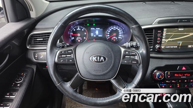 Kia Sorento 2018 — photo 12