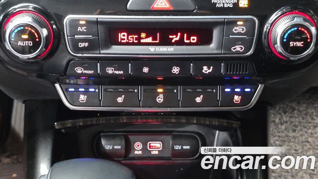 Kia Sorento 2018 — photo 15