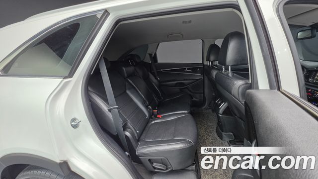 Kia Sorento 2018 — photo 19