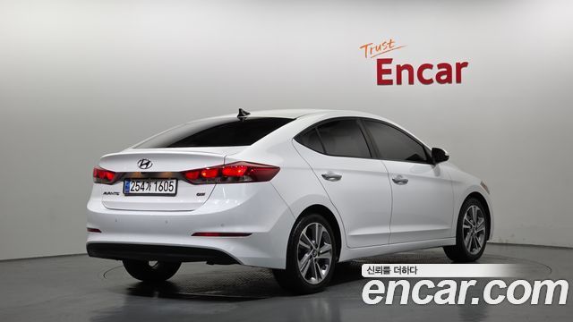 Hyundai AVANTE 2017 — photo 2