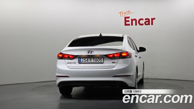 Hyundai AVANTE 2017 — photo 4