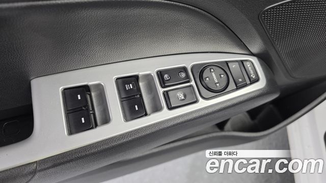 Hyundai AVANTE 2017 — photo 14