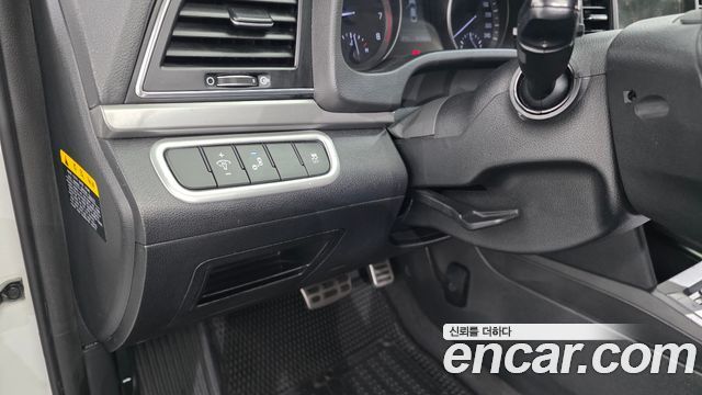Hyundai AVANTE 2017 — photo 15