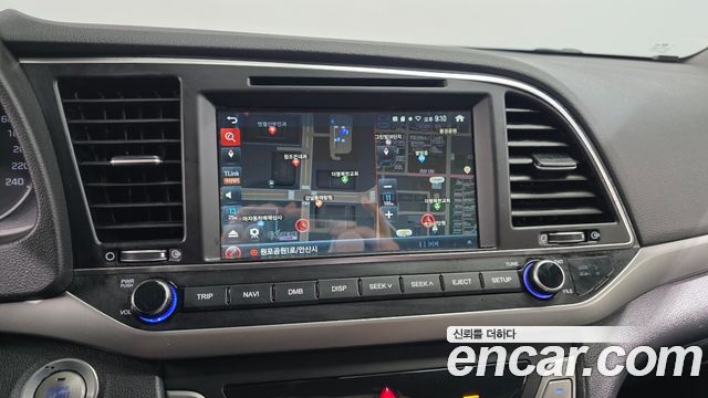 Hyundai AVANTE 2017 — photo 20