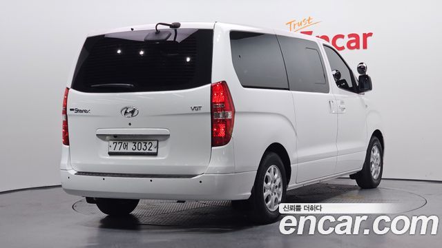 Hyundai Starex 2016 — photo 2