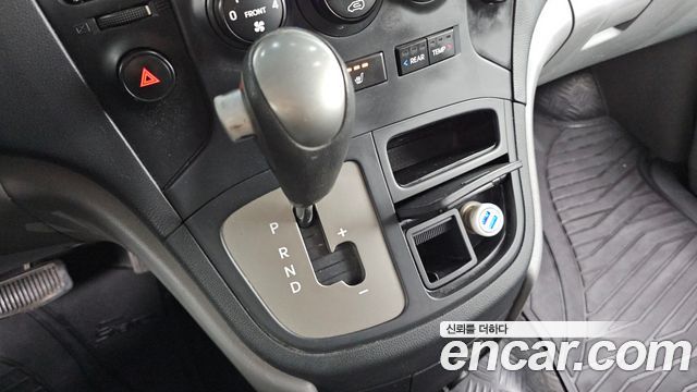 Hyundai Starex 2016 — photo 12