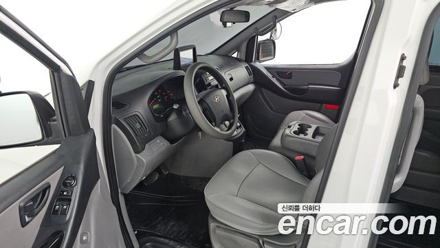 Hyundai Starex 2016 — photo 13
