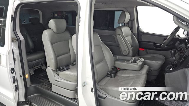 Hyundai Starex 2016 — photo 18