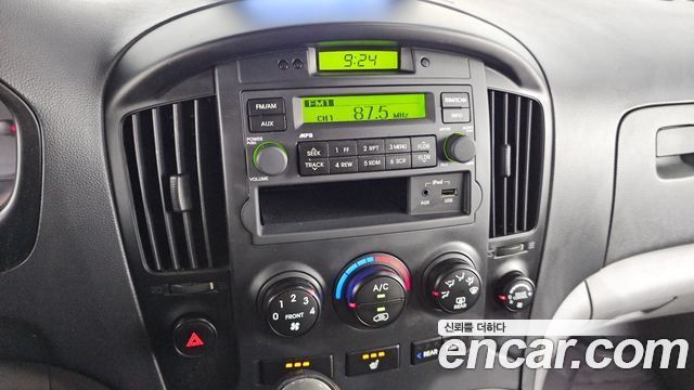 Hyundai Starex 2016 — photo 24