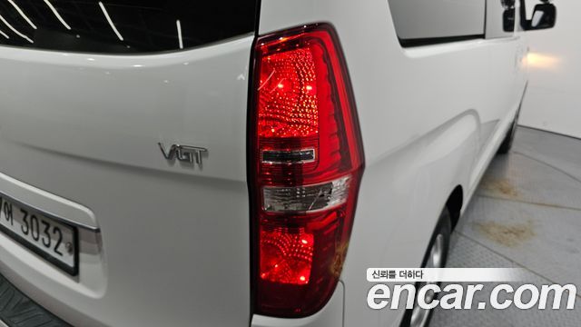 Hyundai Starex 2016 — photo 9
