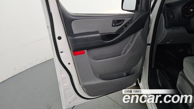 Hyundai Starex 2016 — photo 14