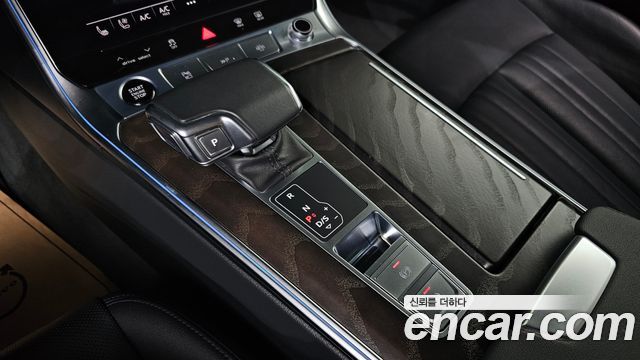 Audi A6 2022 — photo 12