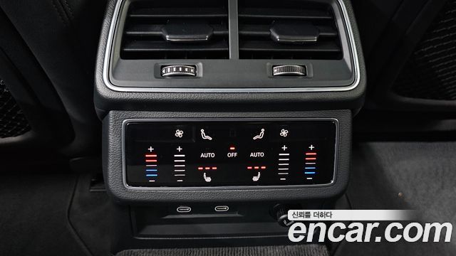 Audi A6 2022 — photo 29