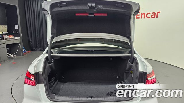 Audi A6 2022 — photo 31