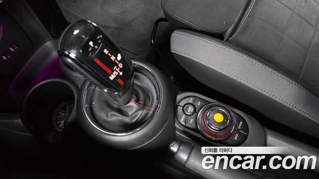 Mini Cooper 2020 — photo 12