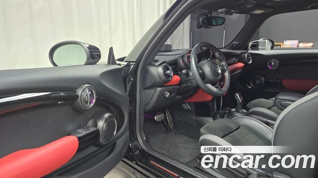 Mini Cooper 2020 — photo 13
