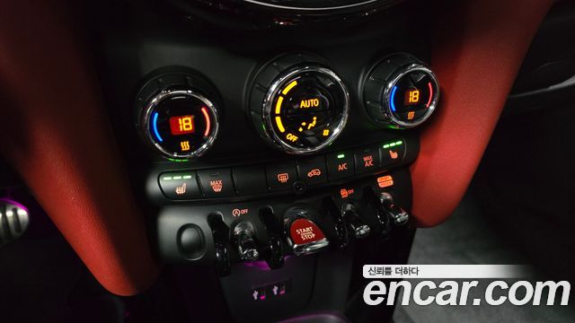 Mini Cooper 2020 — photo 21