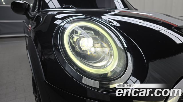 Mini Cooper 2020 — photo 8