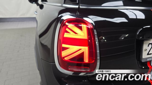 Mini Cooper 2020 — photo 9