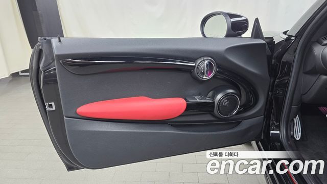 Mini Cooper 2020 — photo 14