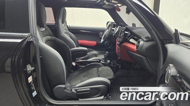 Mini Cooper 2020 — photo 16
