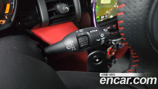 Mini Cooper 2020 — photo 31