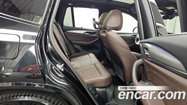 BMW X3 2018 — photo 18