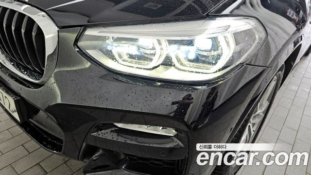 BMW X3 2018 — photo 8