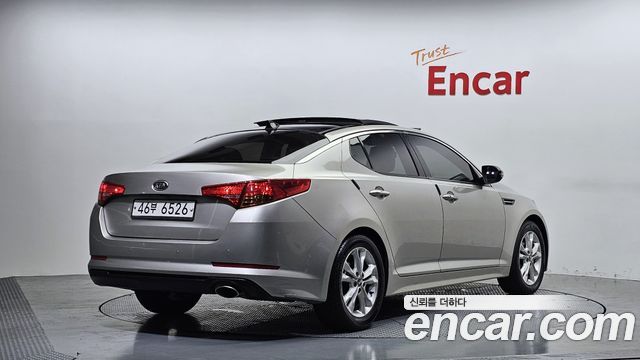 Kia K5 2011 — photo 2
