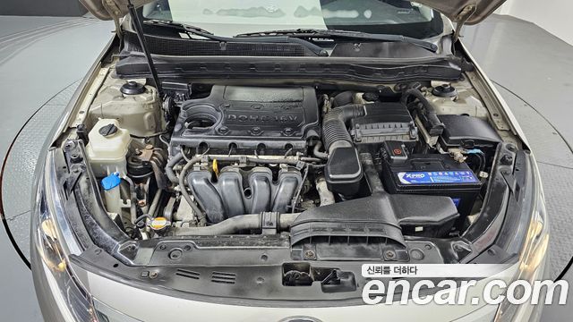 Kia K5 2011 — photo 6