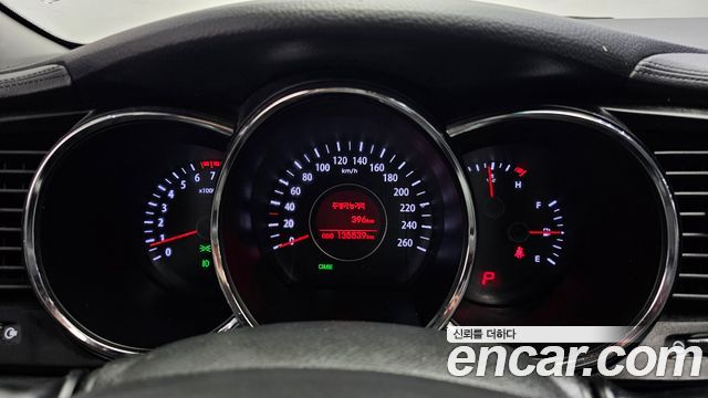 Kia K5 2011 — photo 8