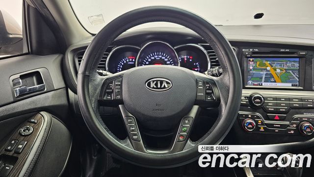 Kia K5 2011 — photo 13