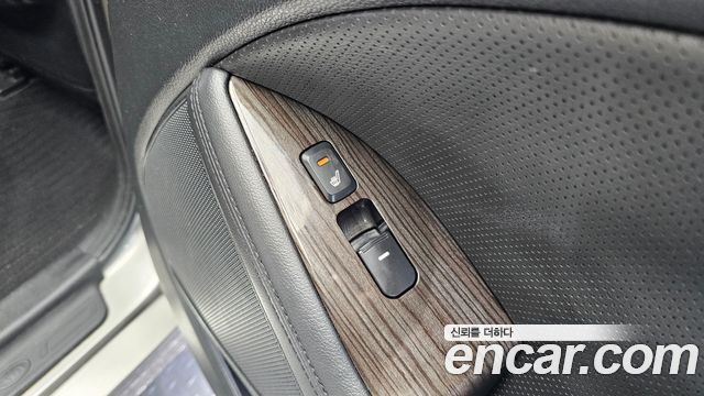 Kia K5 2011 — photo 20