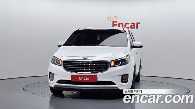 Kia Canival 2017 — photo 3