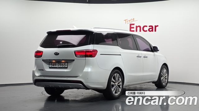 Kia Canival 2016 — photo 2