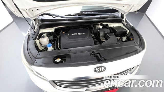 Kia Canival 2016 — photo 6