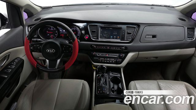 Kia Canival 2016 — photo 7