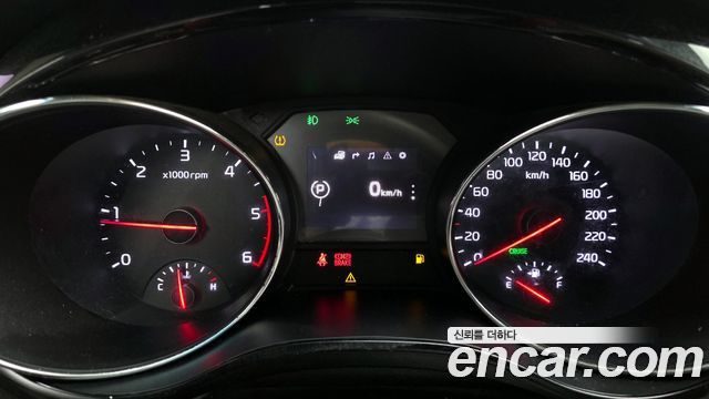 Kia Canival 2016 — photo 8