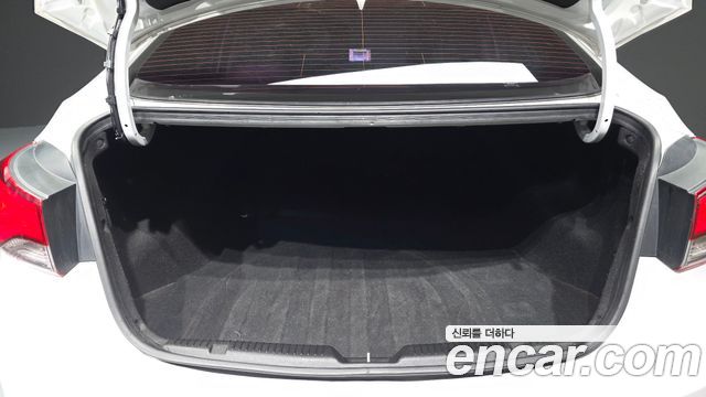Hyundai AVANTE 2014 — photo 20