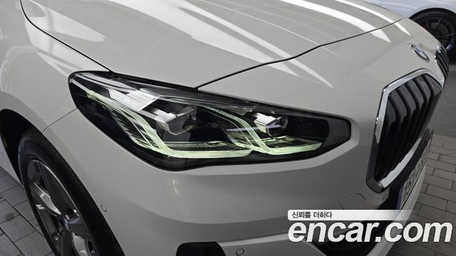 BMW 2-Series 2025 — photo 8