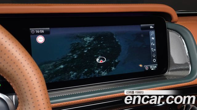 Mercedes-Benz G-Class 2020 — photo 19