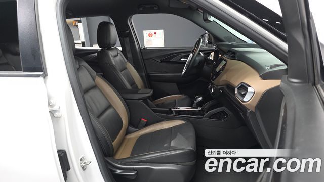 Chevrolet Korea Trailblazer 2022 — photo 17