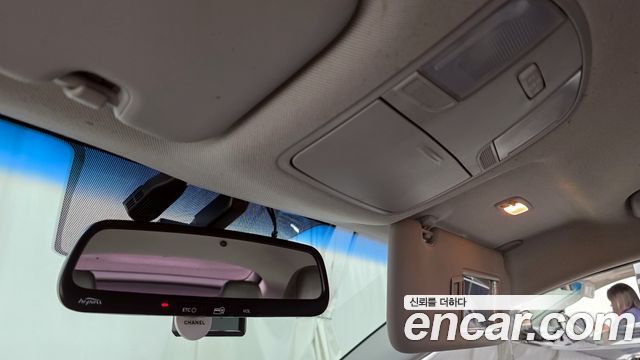 Hyundai Ioniq 2016 — photo 23