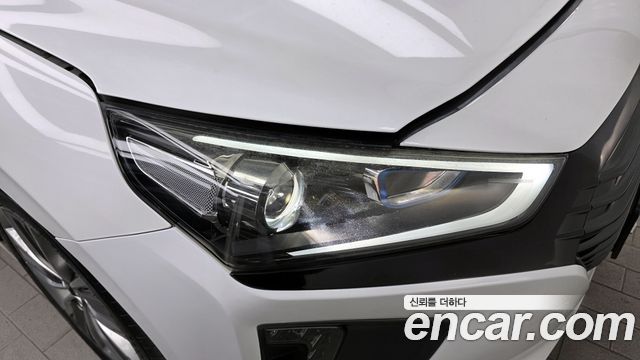 Hyundai Ioniq 2016 — photo 8