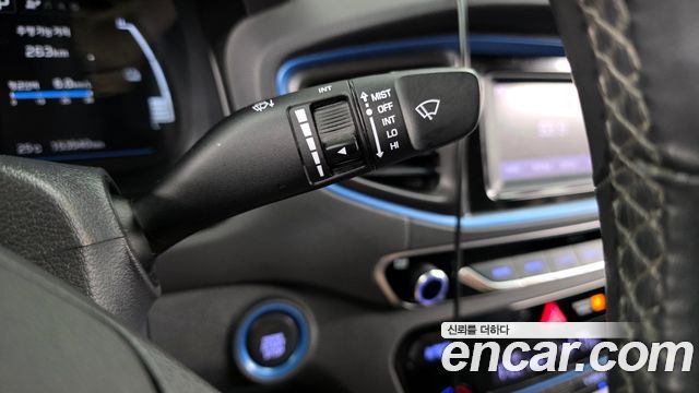 Hyundai Ioniq 2016 — photo 27