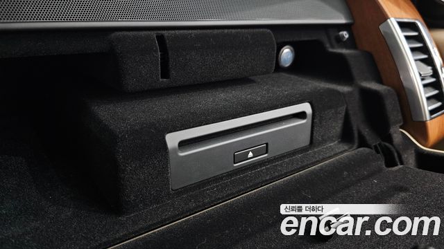 Land Rover Range Rover 2019 — photo 19